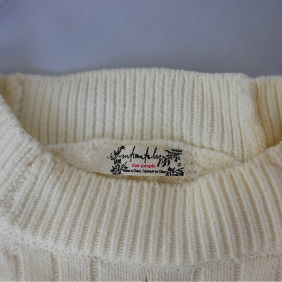 Free People Cream Cropped Short Sleeve Pointelle Knit Sweater Size XS - Picture 3 of 13